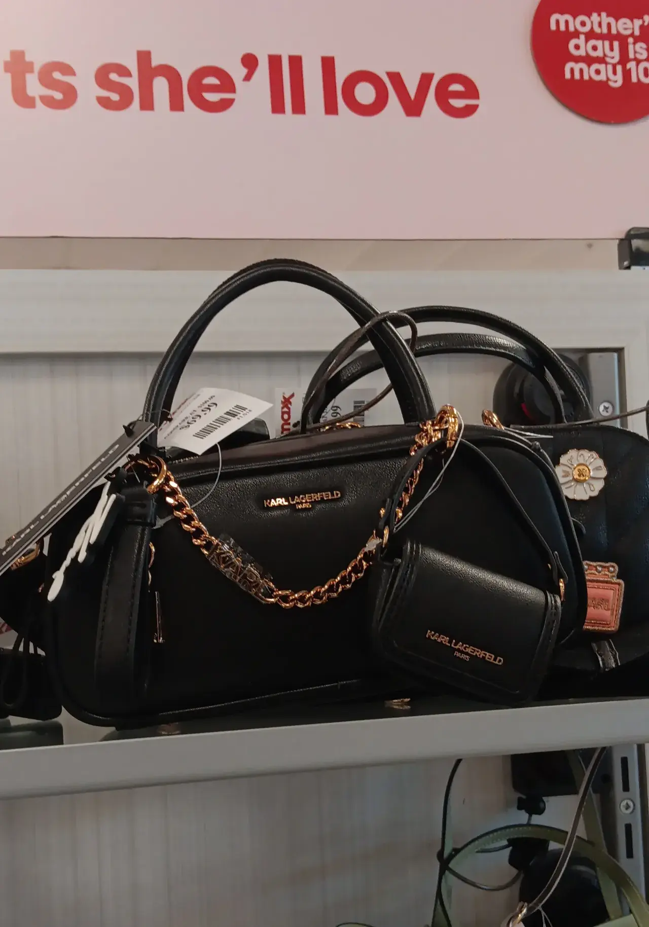 cover-439-1.webp